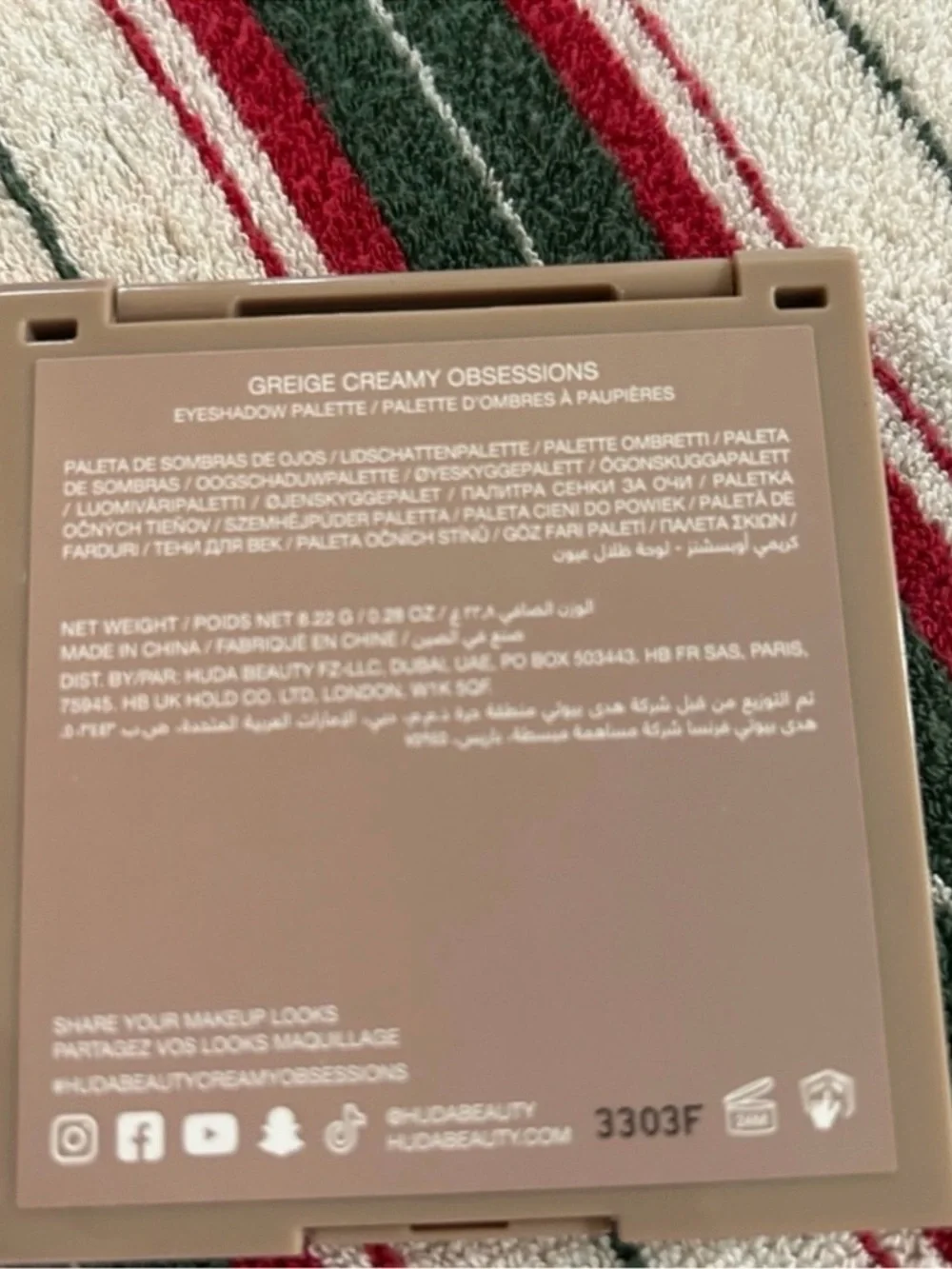 HUDA BEAUTY soft olive